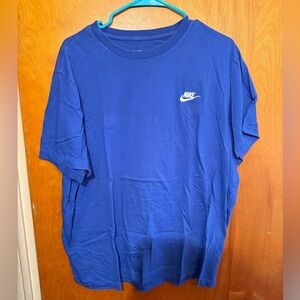 Nike club tee
